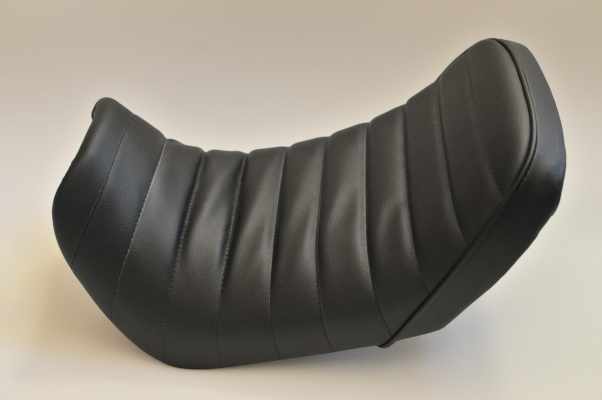 KAWASAKI カワサキ GPZ1000RX アンコ抜き タックロール バイクシート張替え シート加工 seat
