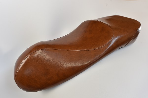 VESPA GTS250IE アンコ抜き ベージュ バイクシート張替え シート加工 seat