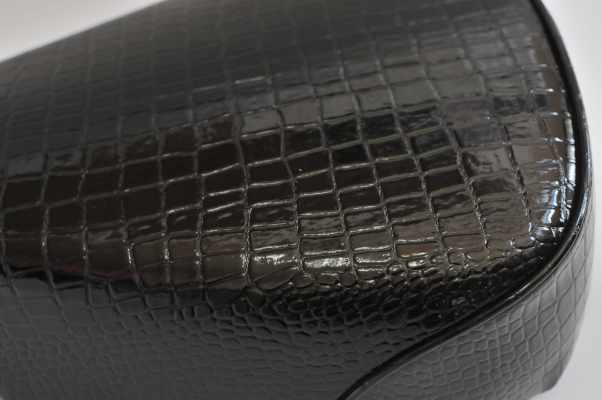 SUZUKI K125 クロコダイル ロゴ入れ バイクシート張替え シート加工 seat