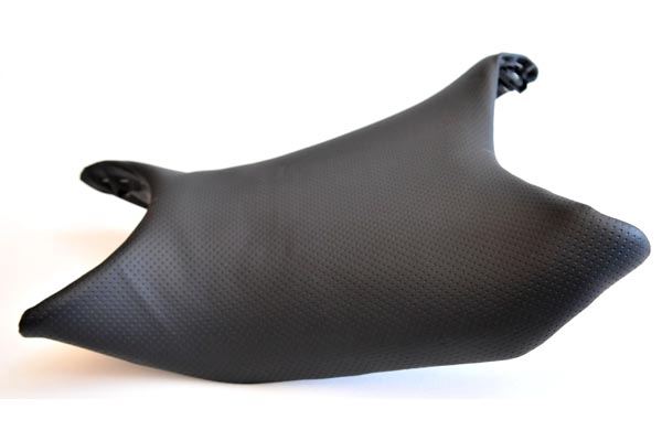 HONDA NC700S ホンダ ディンプル バイクシート張替え シート加工 seat