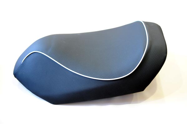 マラグーティ ファントムマックス250 ディンプル バイクシート張替え シート加工 seat