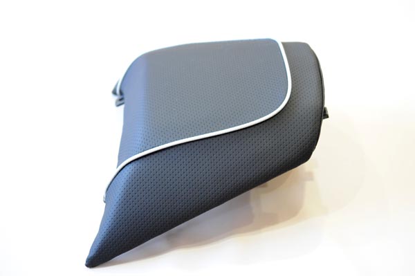 マラグーティ ファントムマックス250 ディンプル バイクシート張替え シート加工 seat