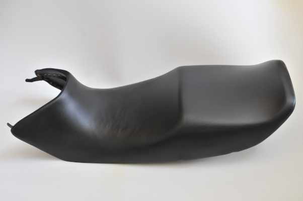 HONDA ST1100 ホンダ パンヨーロピアン ハイグレード黒 バイクシート張替え シート加工 seat
