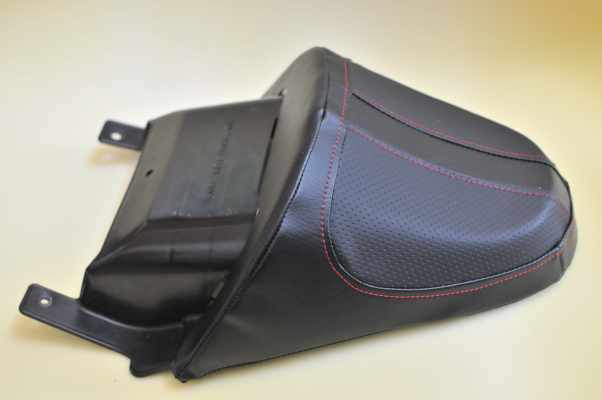 ハーレーダヴィッドソン VROD V-ROD バイクシート張替え シート加工 seat