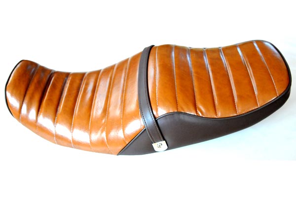 ゼファーカイ タックロールバイクシート張替え シート加工 seat
